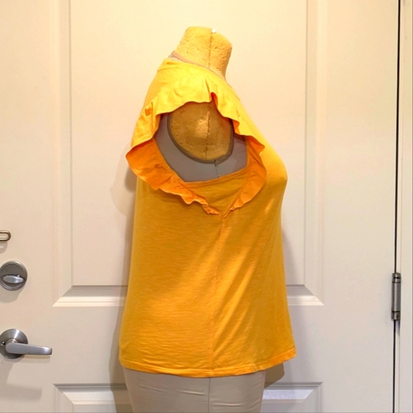 EUC Banana Republic L Malibu Tee Cotton Blend Mustard Yellow Ruffle Tank - Picture 3 of 6